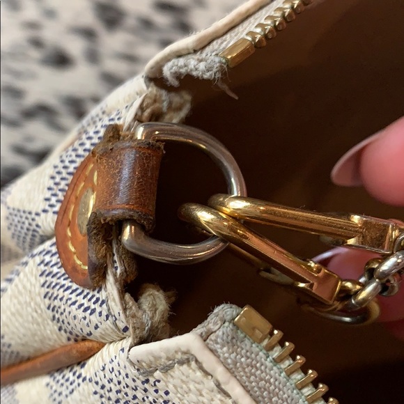 Louis Vuitton Eva - Picture 15 of 16